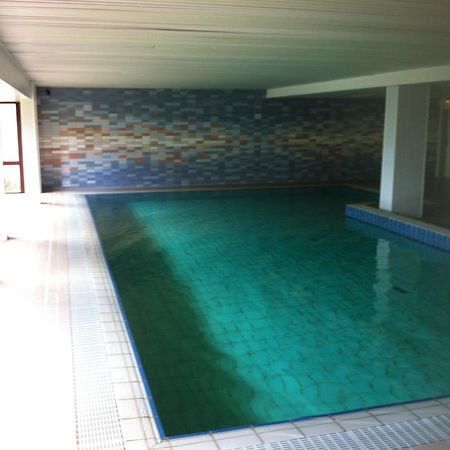 Traveloge Mit Schwimmbad Und Sauna Любек Екстериор снимка