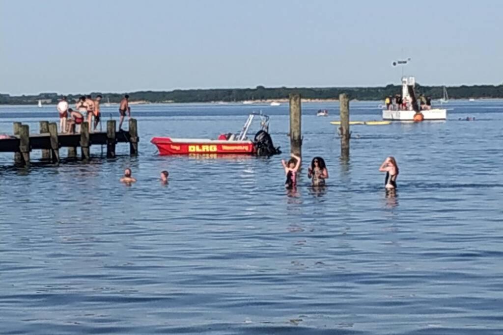 Traveloge Mit Schwimmbad Und Sauna Любек Екстериор снимка