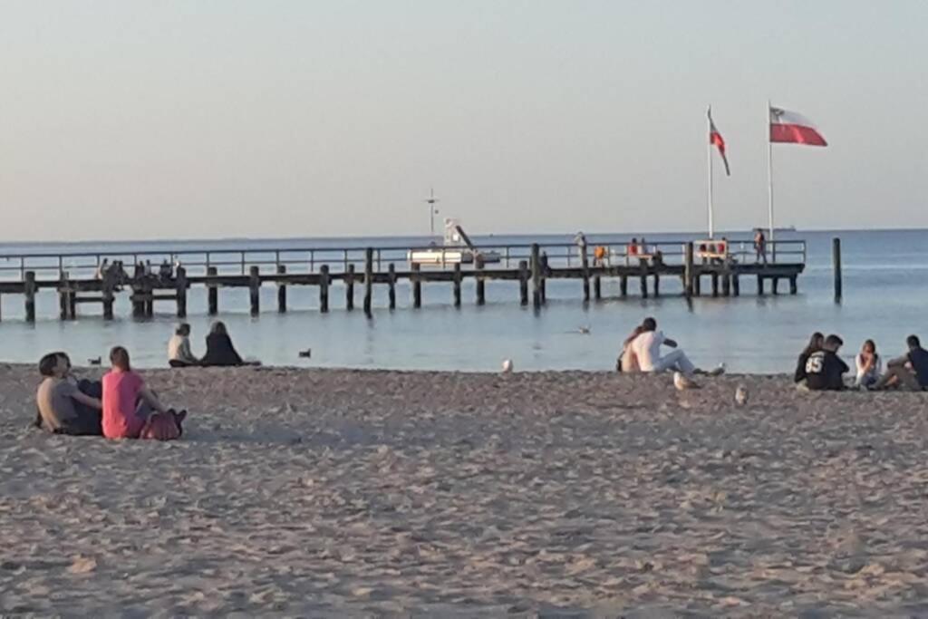 Traveloge Mit Schwimmbad Und Sauna Любек Екстериор снимка