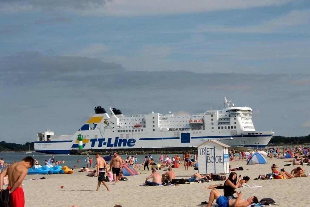 Traveloge Mit Schwimmbad Und Sauna Любек Екстериор снимка